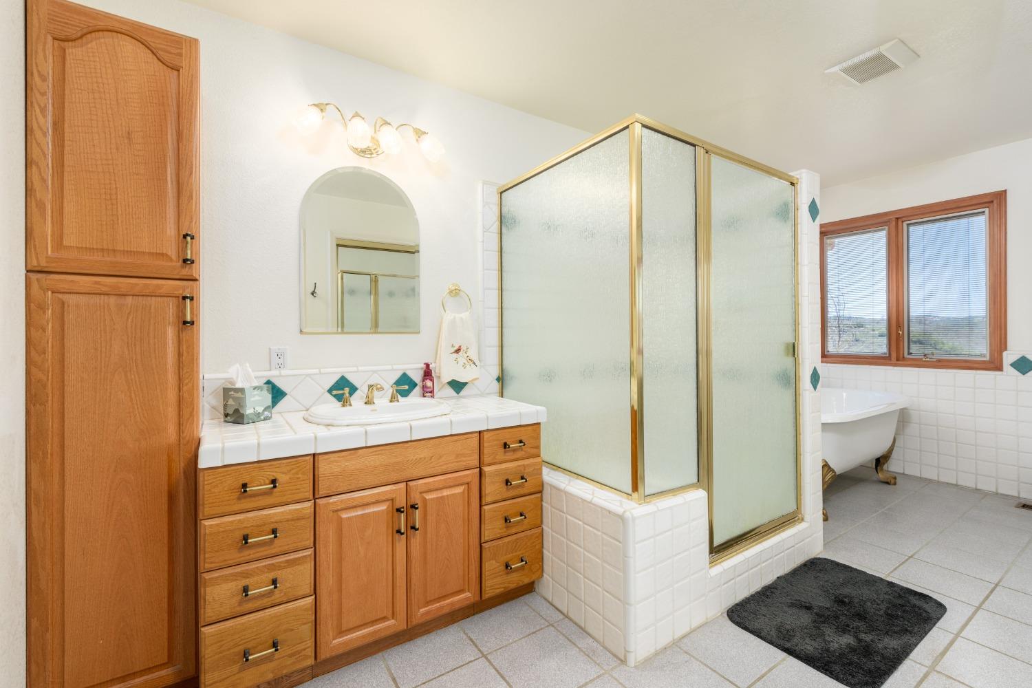 707 Kanaka Valley Road