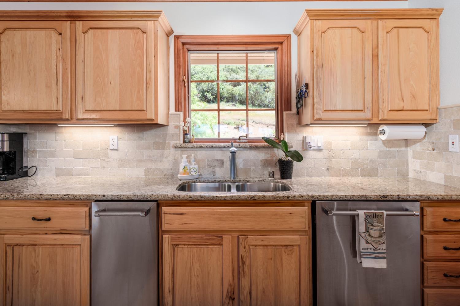 707 Kanaka Valley Road