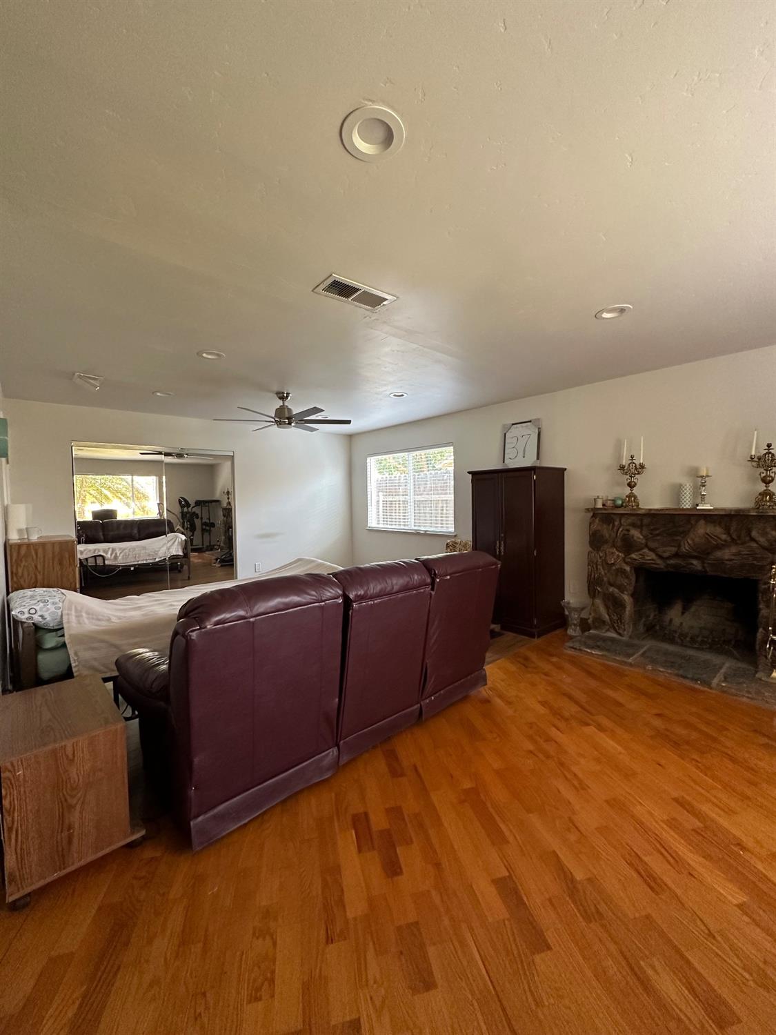 3129 Chettenham Drive