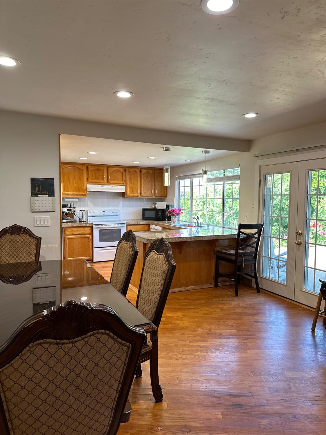 3129 Chettenham Drive