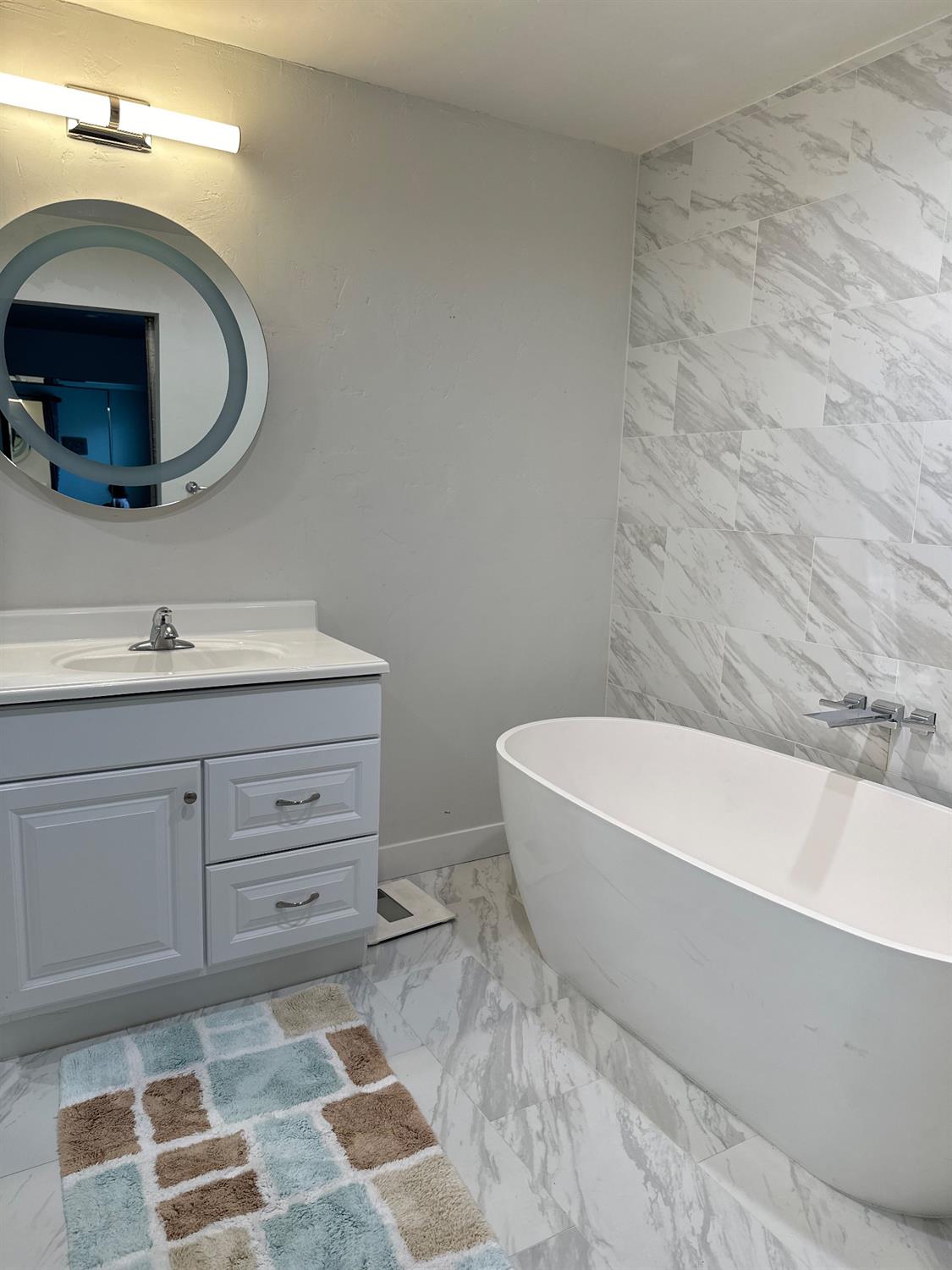 3129 Chettenham Drive