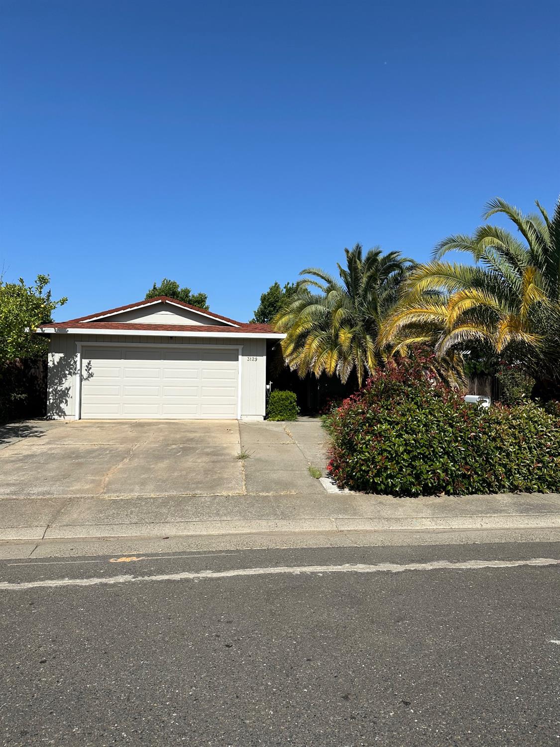 3129 Chettenham Drive