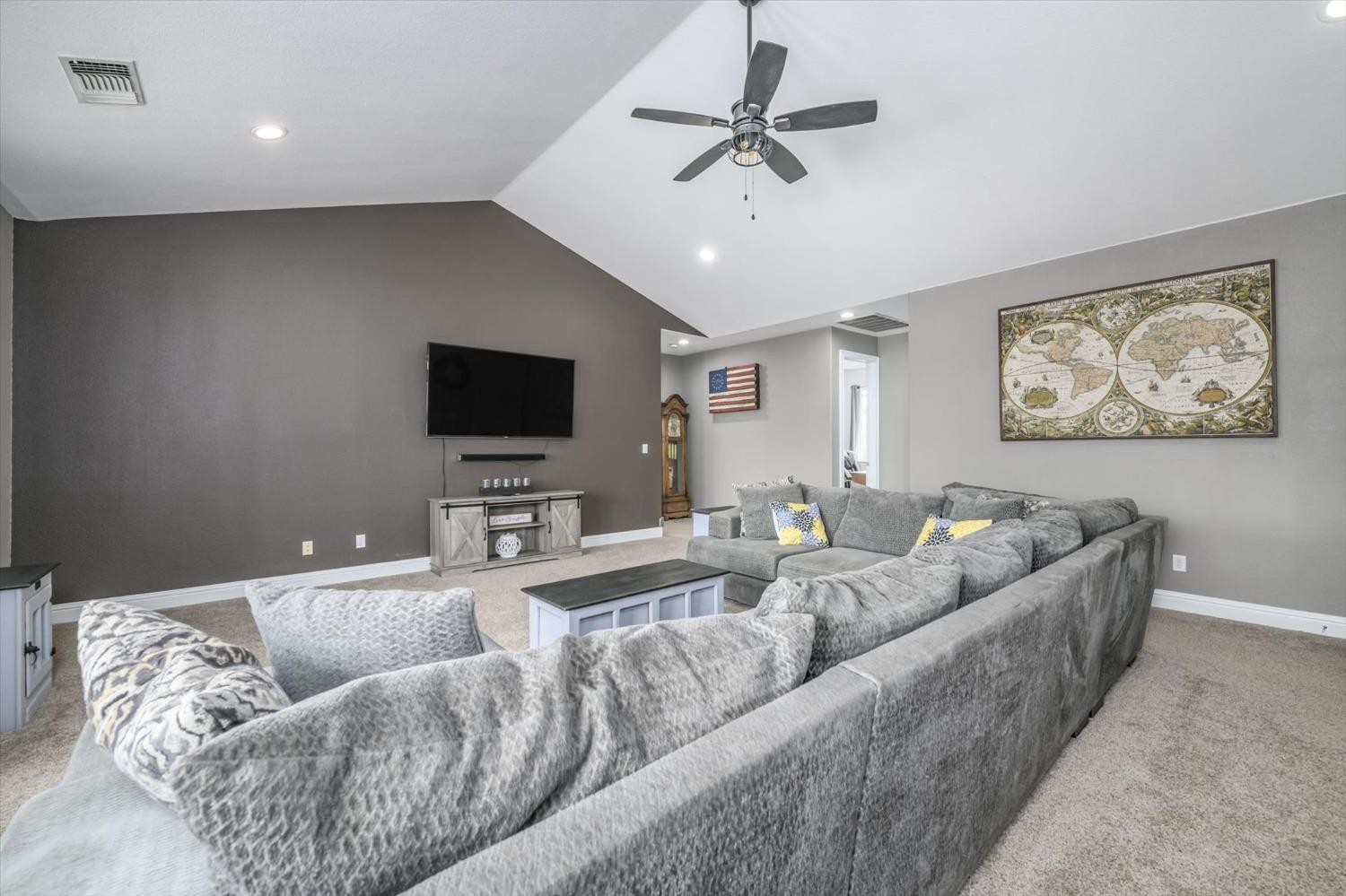 5180 Evergreen Drive