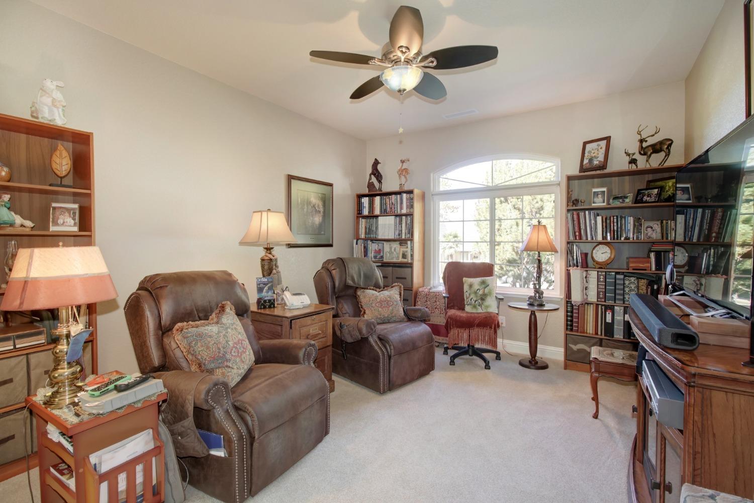 1062 Diamante Robles Court