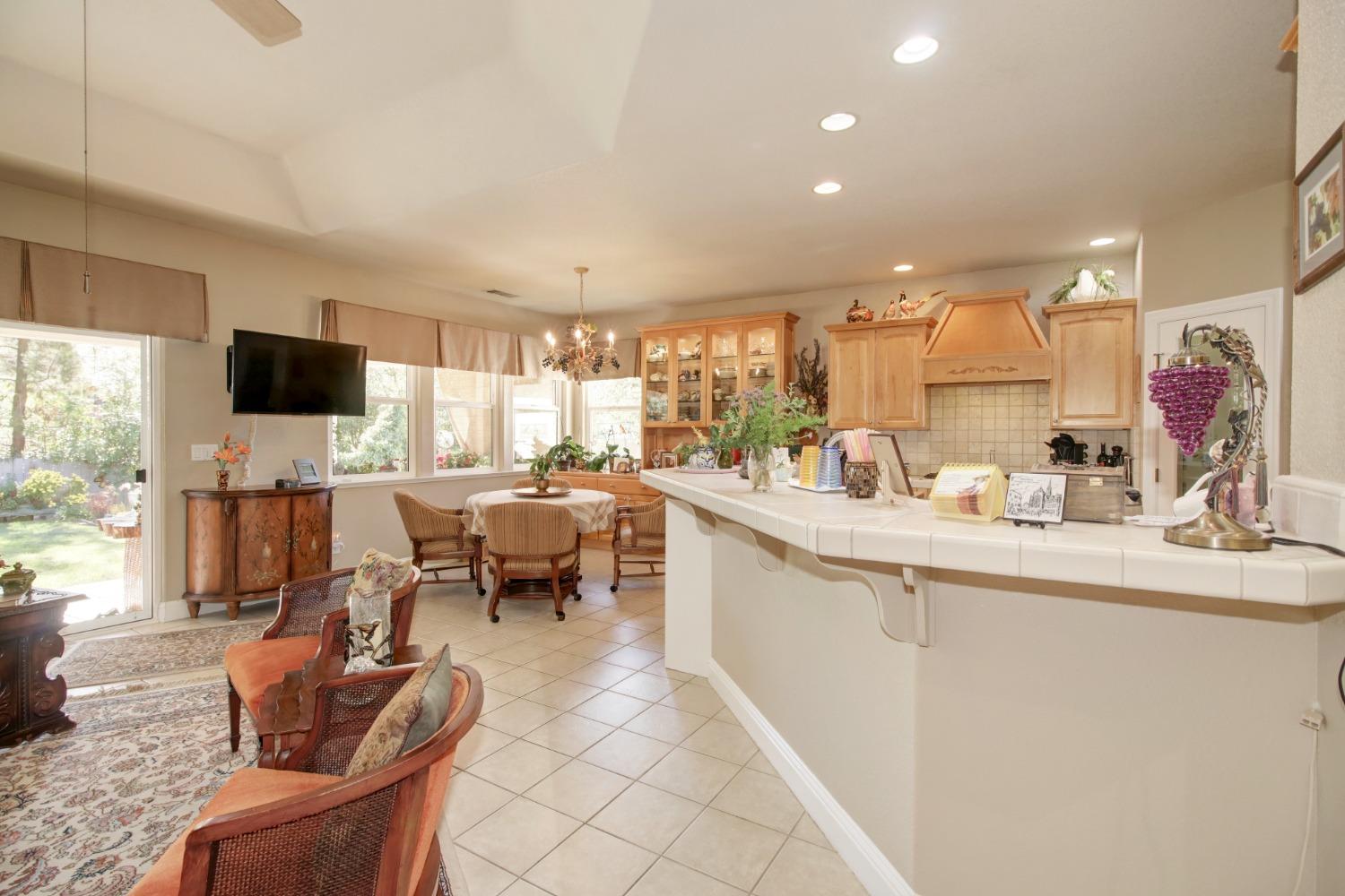 1062 Diamante Robles Court