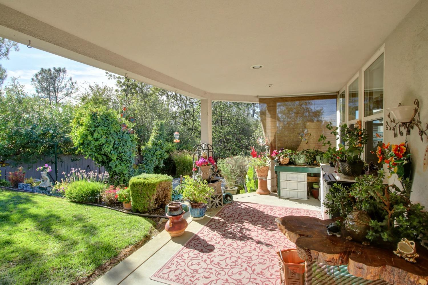 1062 Diamante Robles Court