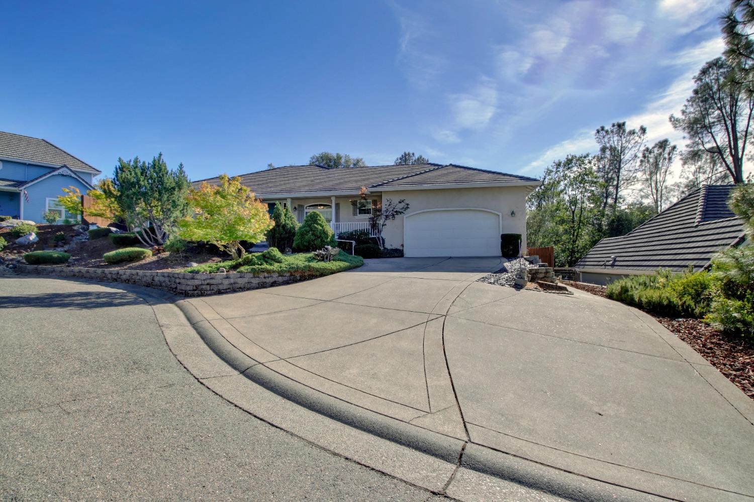 1062 Diamante Robles Court