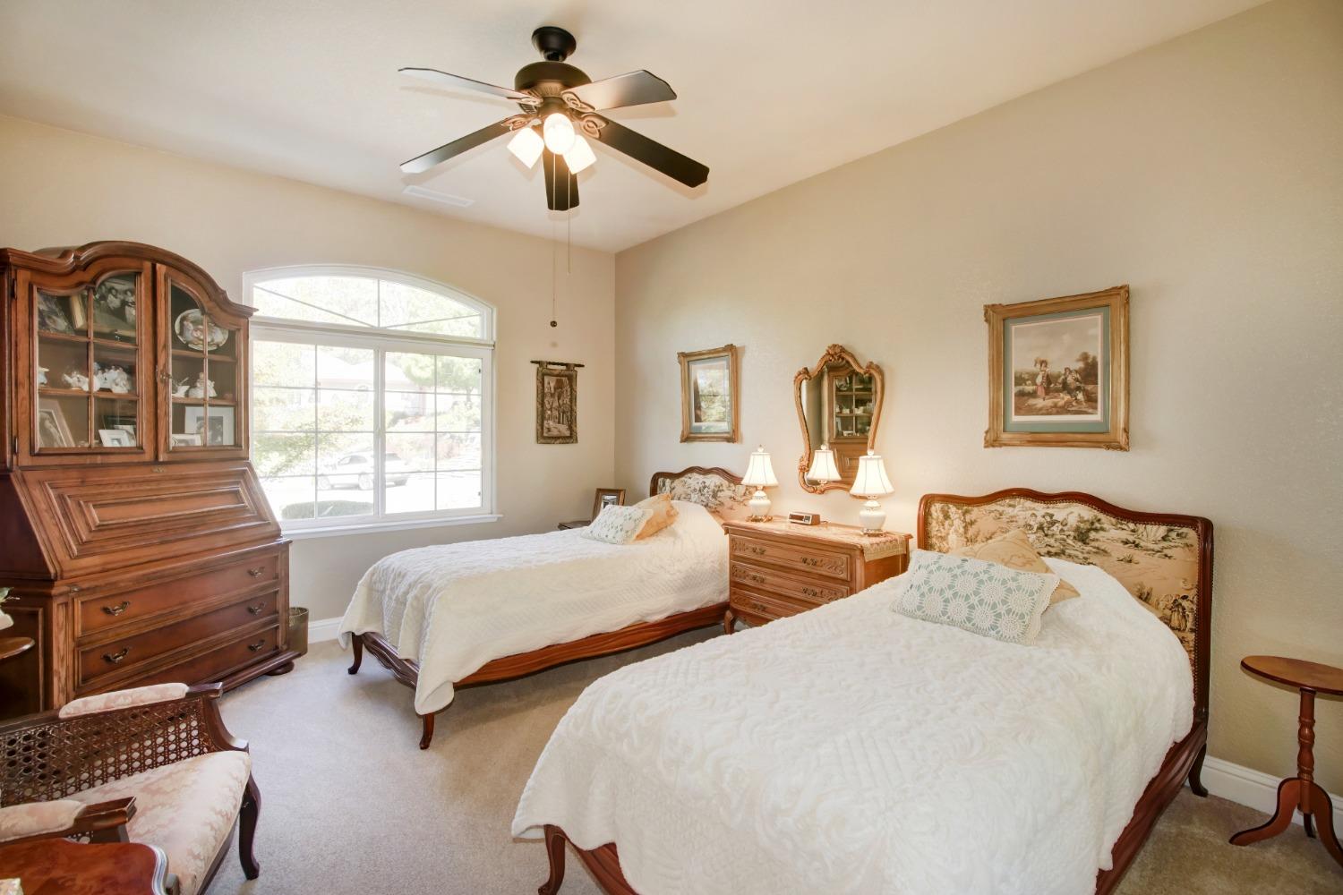 1062 Diamante Robles Court