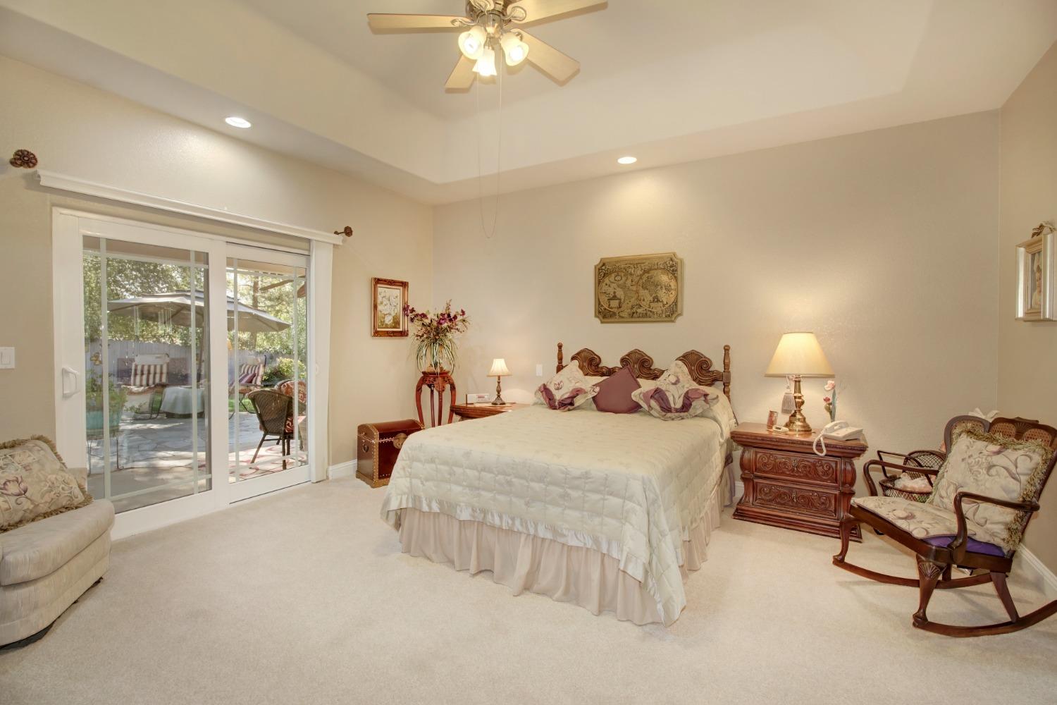 1062 Diamante Robles Court