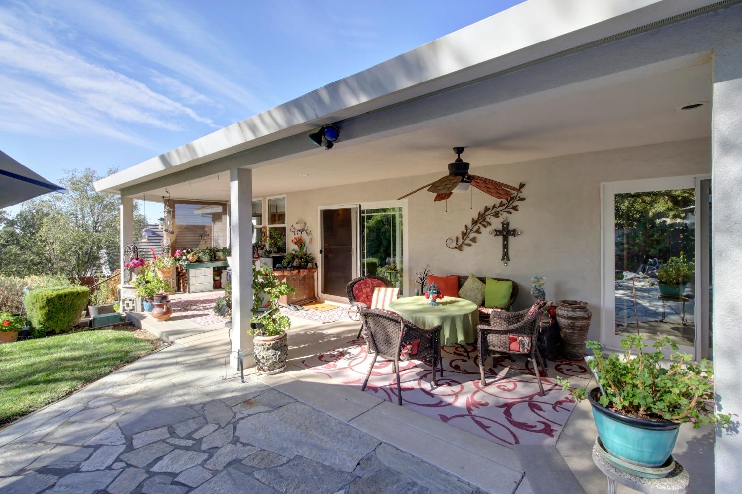 1062 Diamante Robles Court