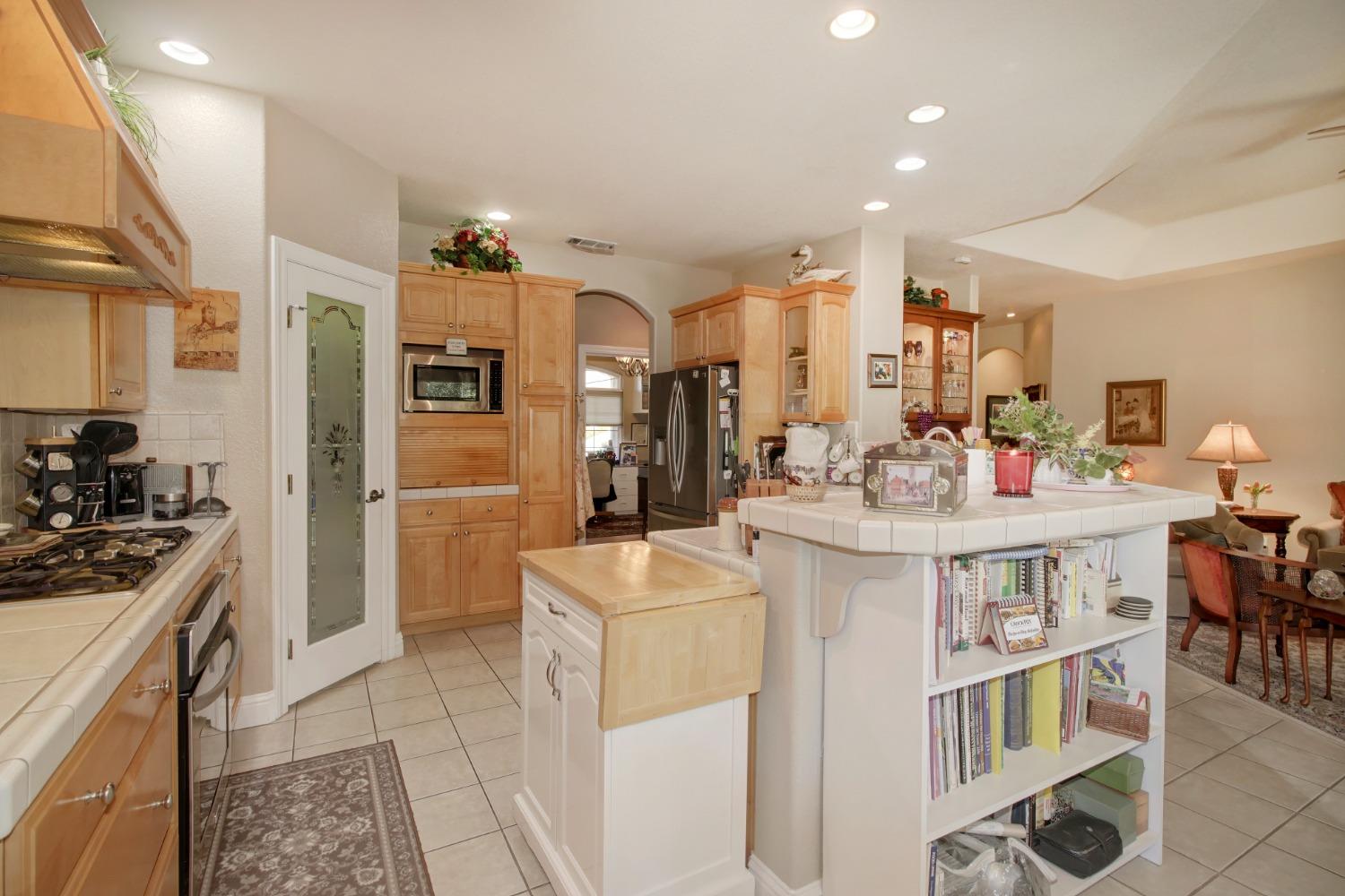 1062 Diamante Robles Court