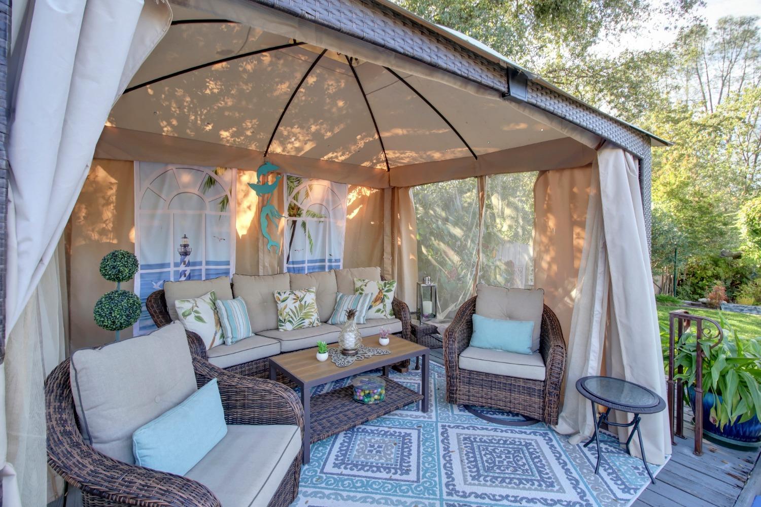 1062 Diamante Robles Court