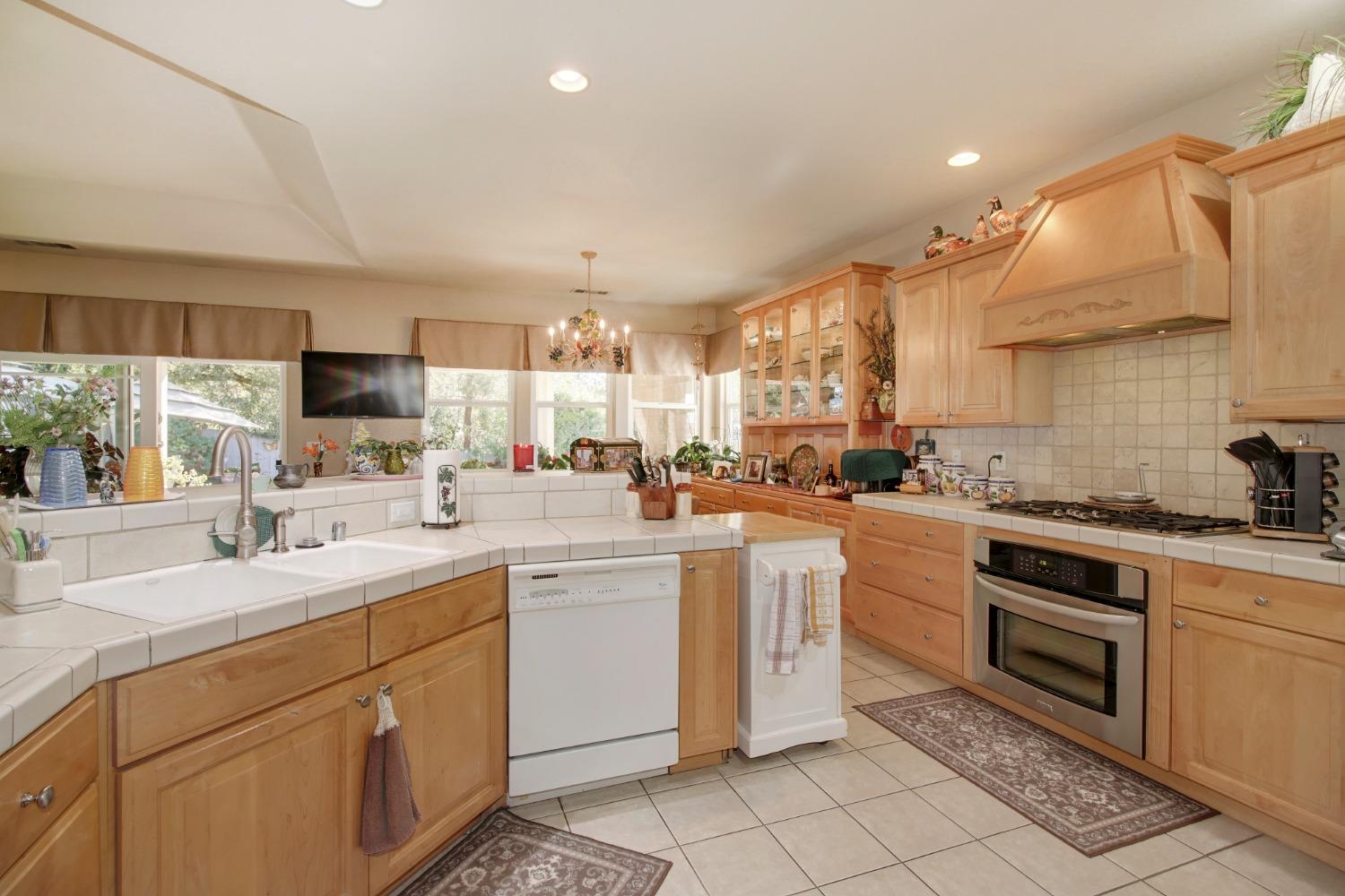 1062 Diamante Robles Court