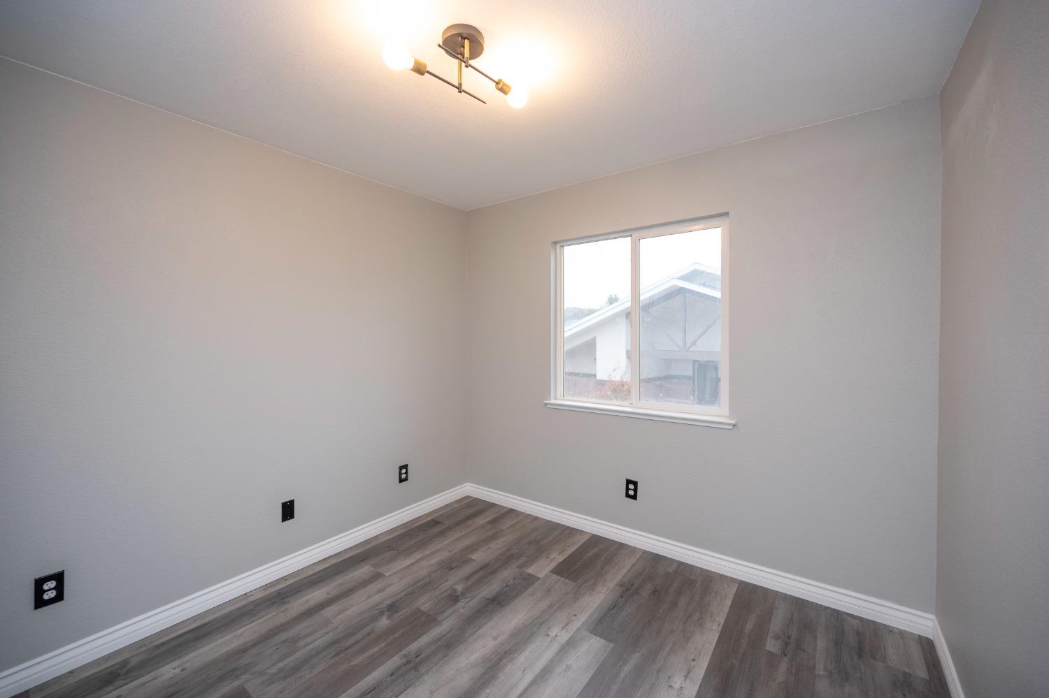 3041 Courtside Drive