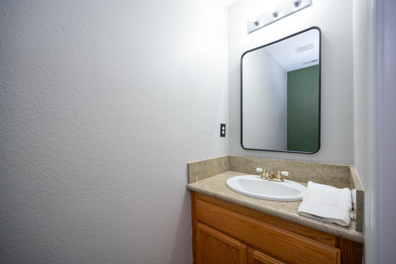 3041 Courtside Drive