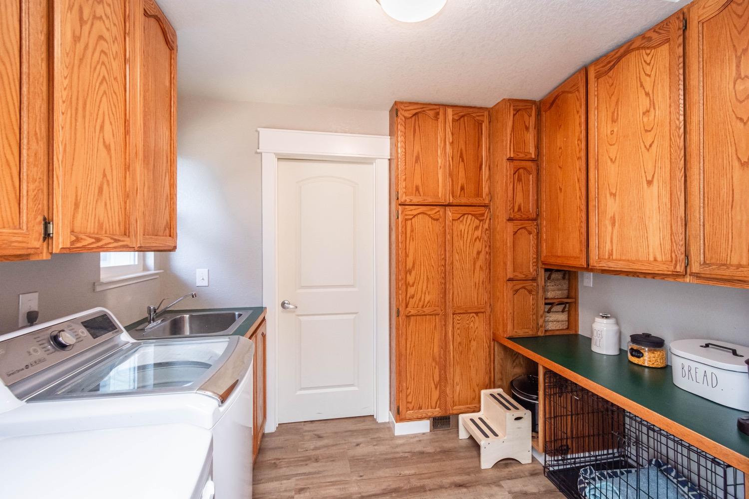 3265 Sandhurst Court