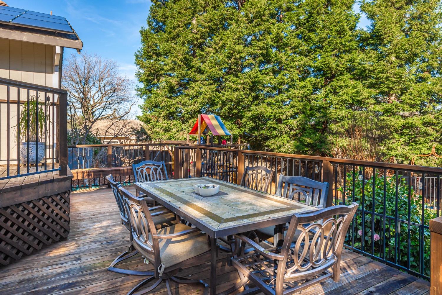 3265 Sandhurst Court