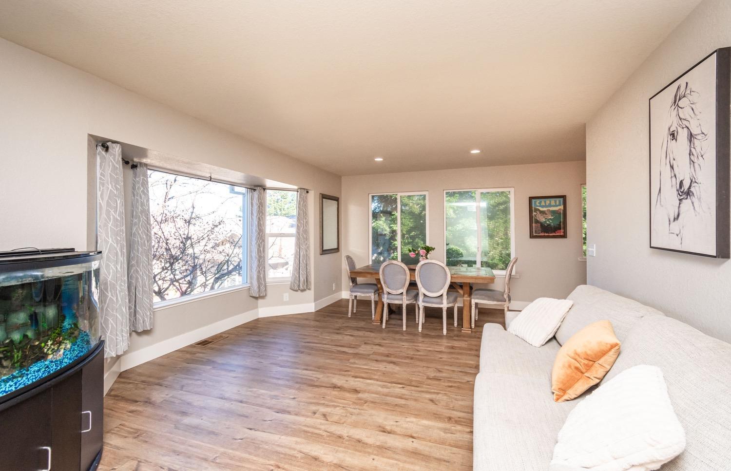 3265 Sandhurst Court