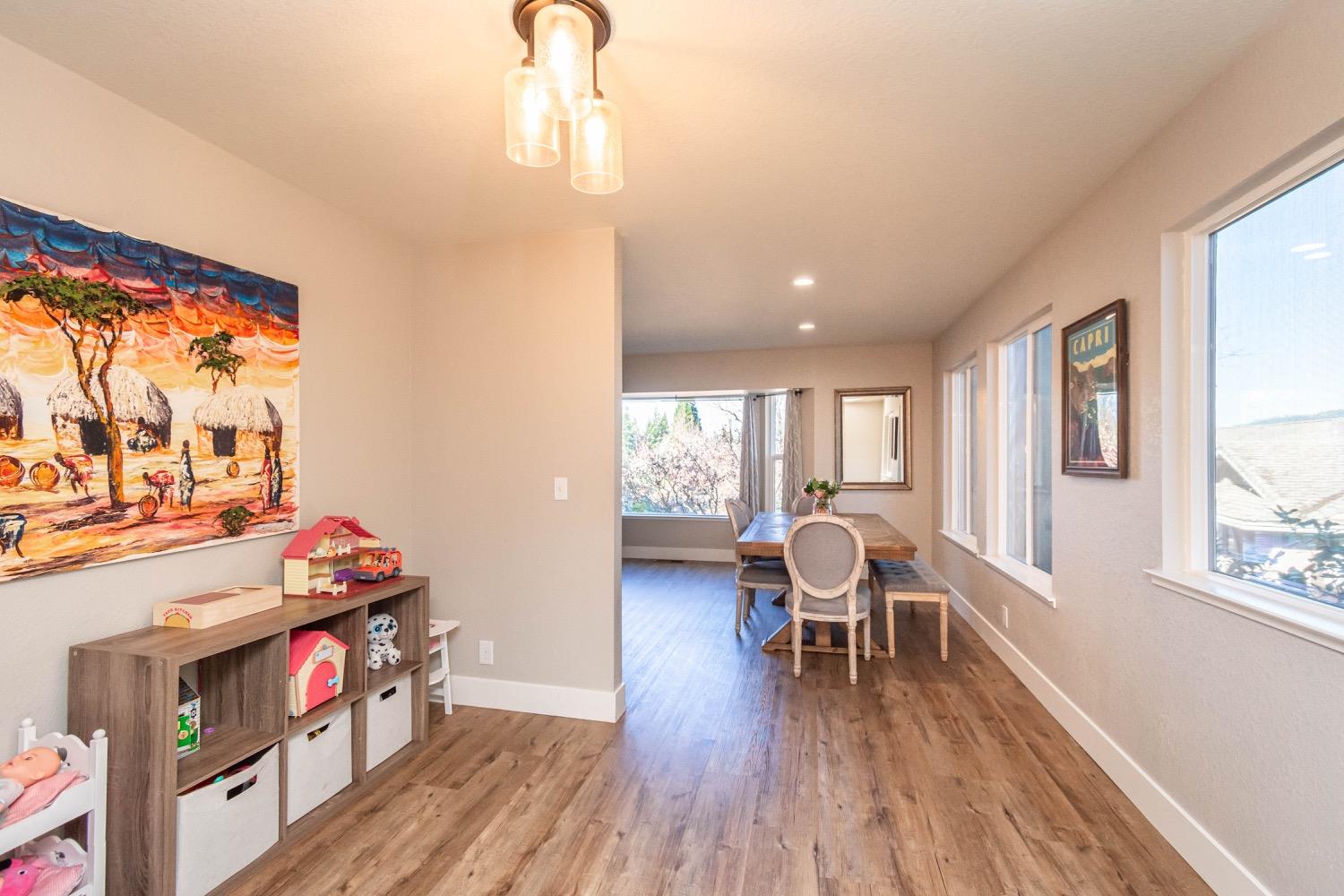 3265 Sandhurst Court