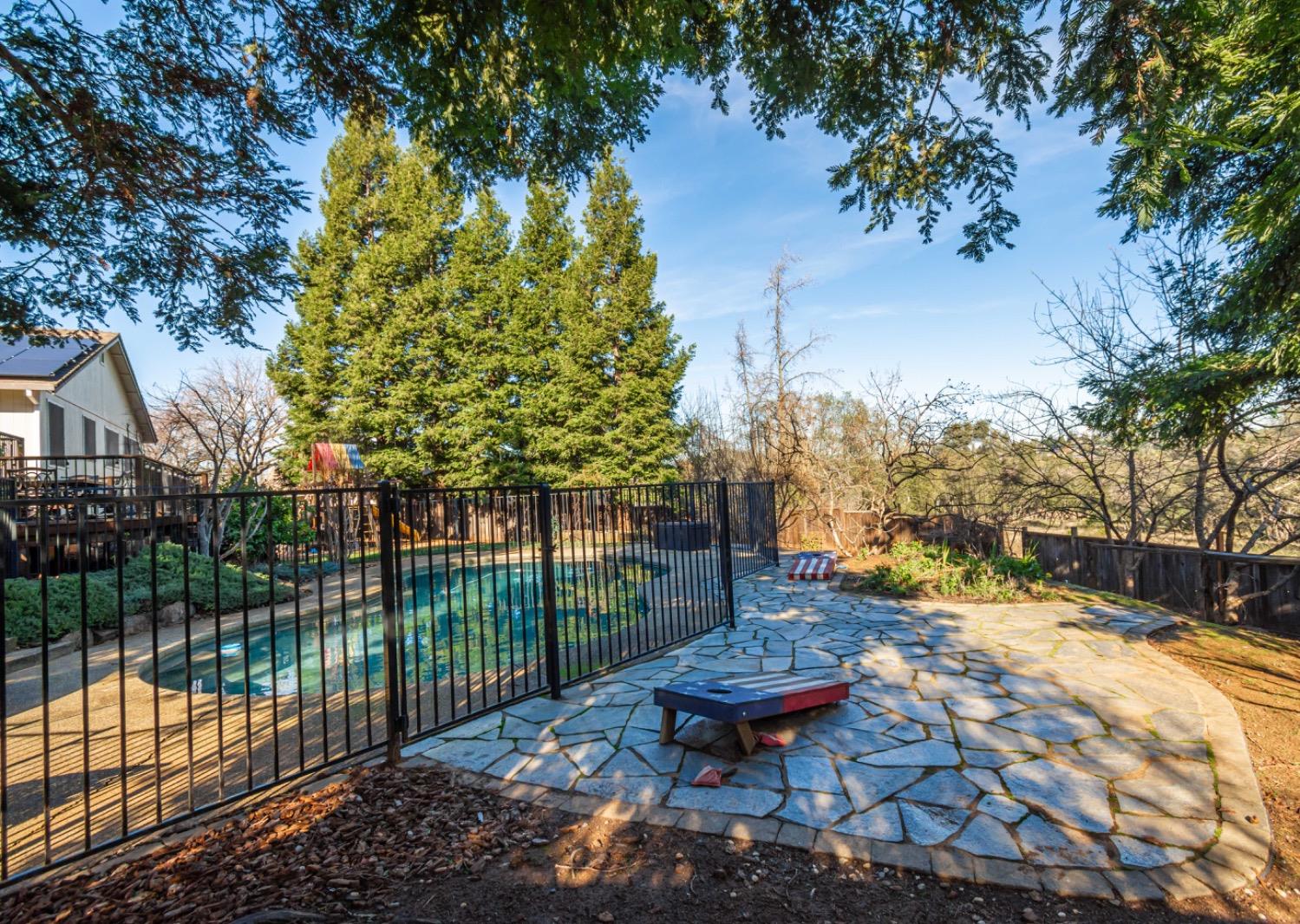 3265 Sandhurst Court