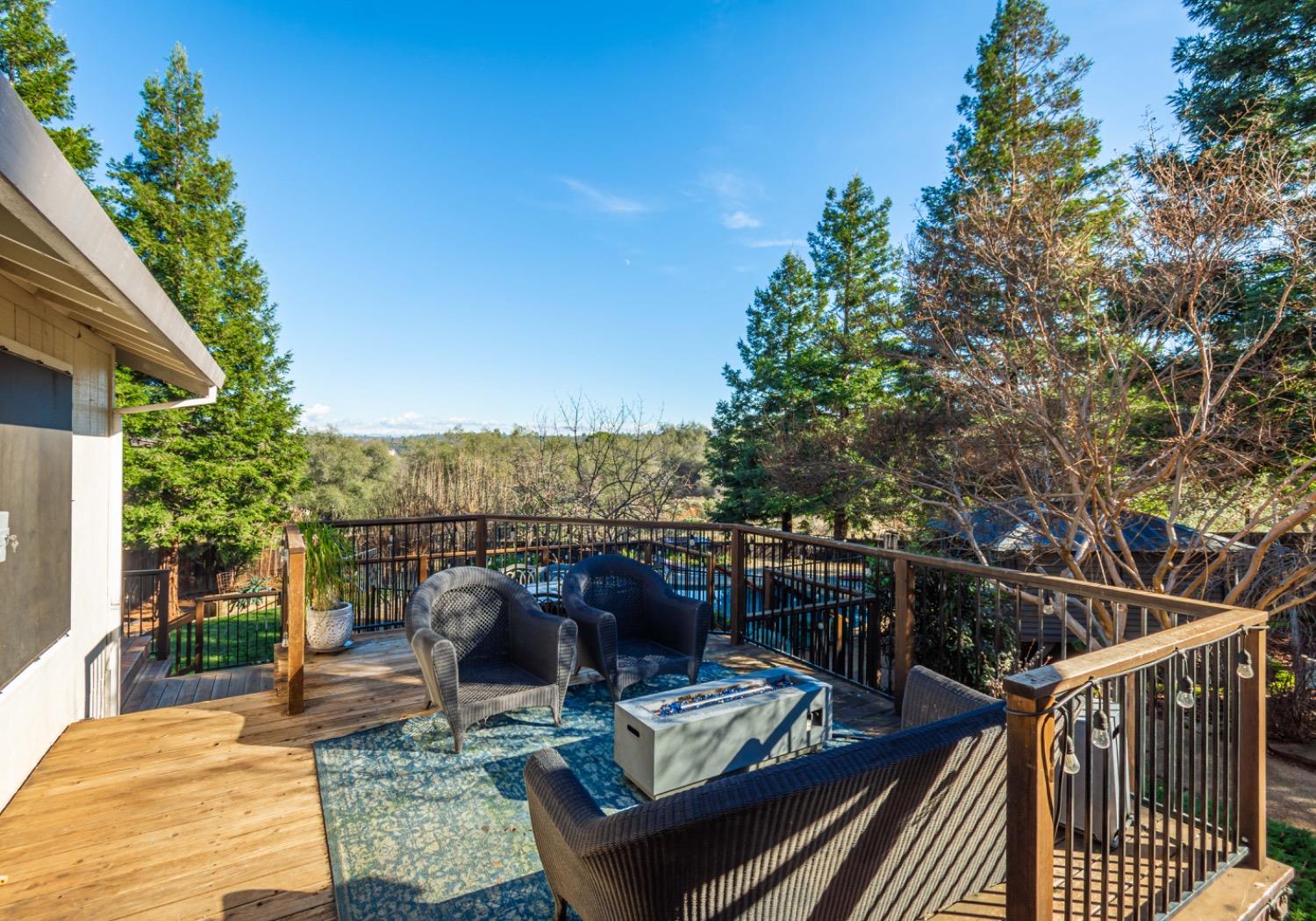 3265 Sandhurst Court