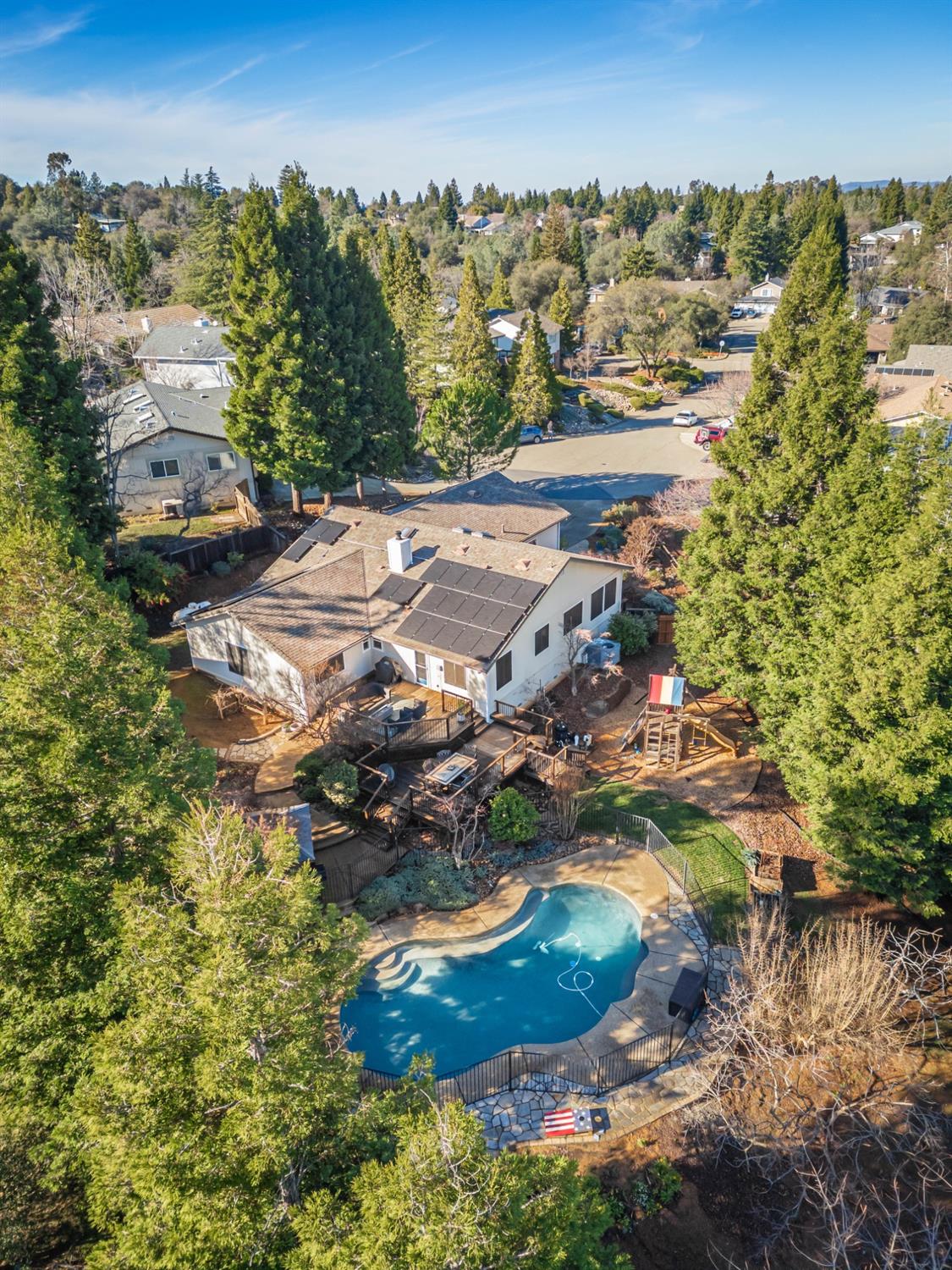 3265 Sandhurst Court