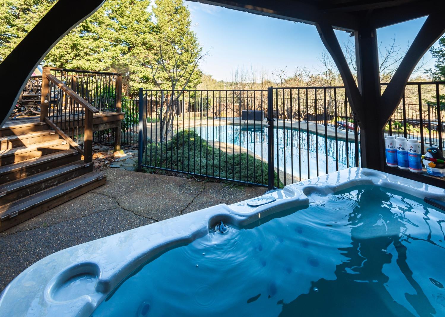 3265 Sandhurst Court