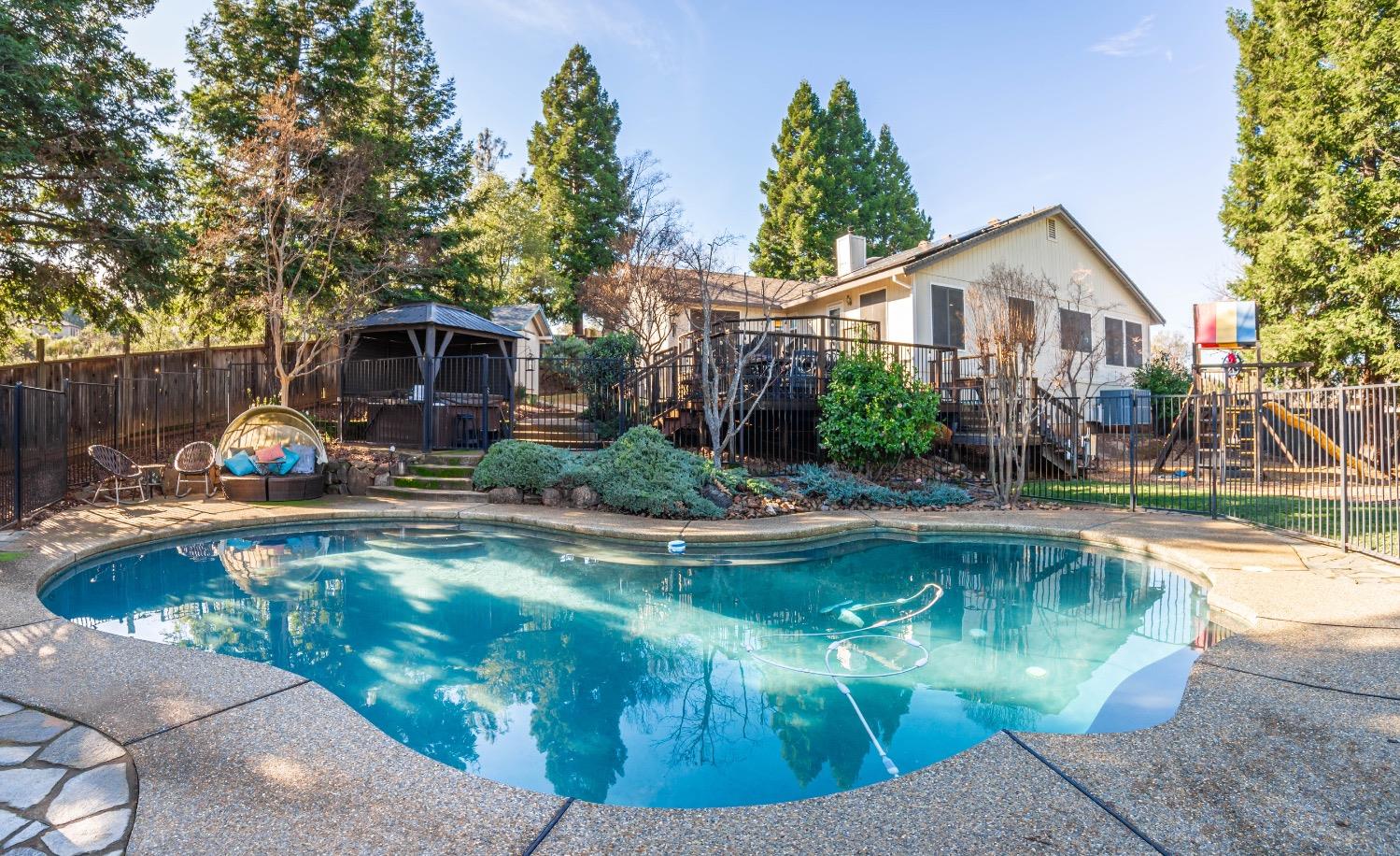 3265 Sandhurst Court