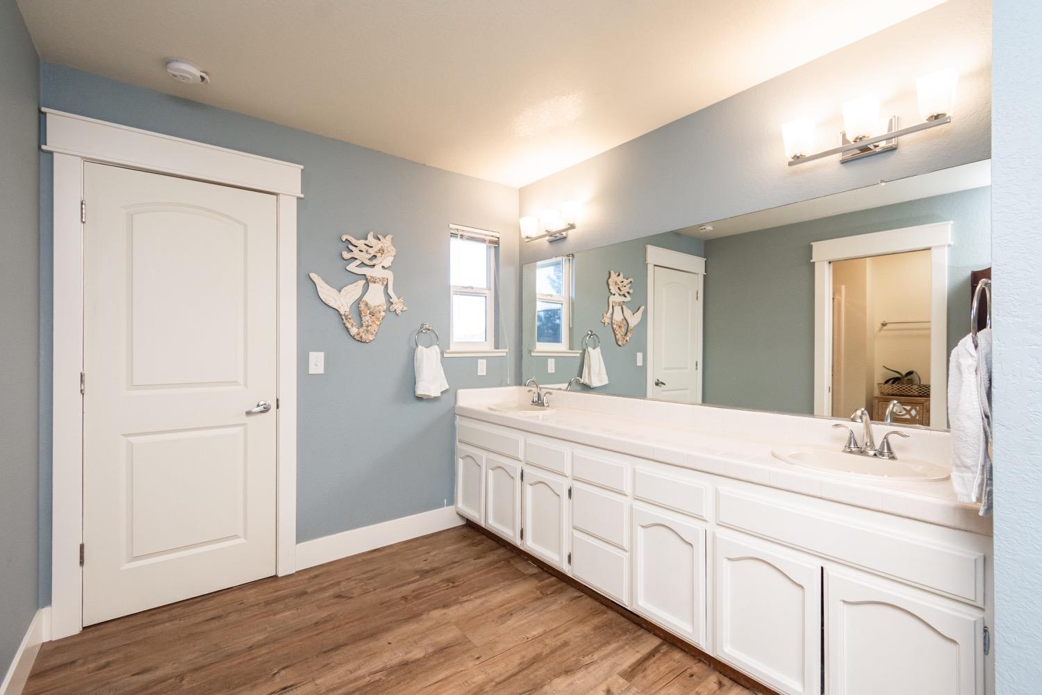 3265 Sandhurst Court