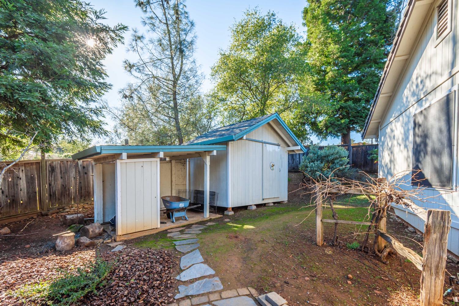 3265 Sandhurst Court