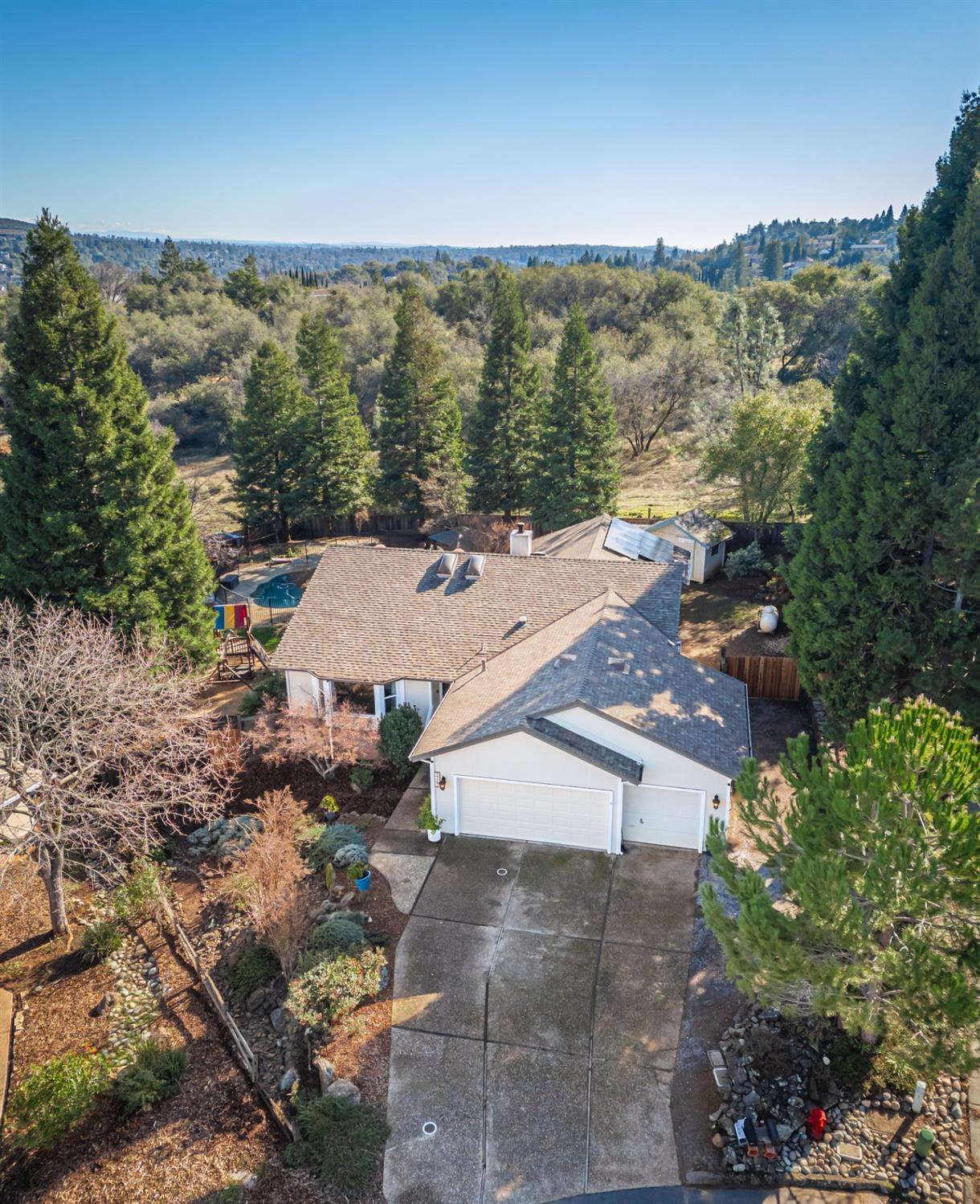 3265 Sandhurst Court