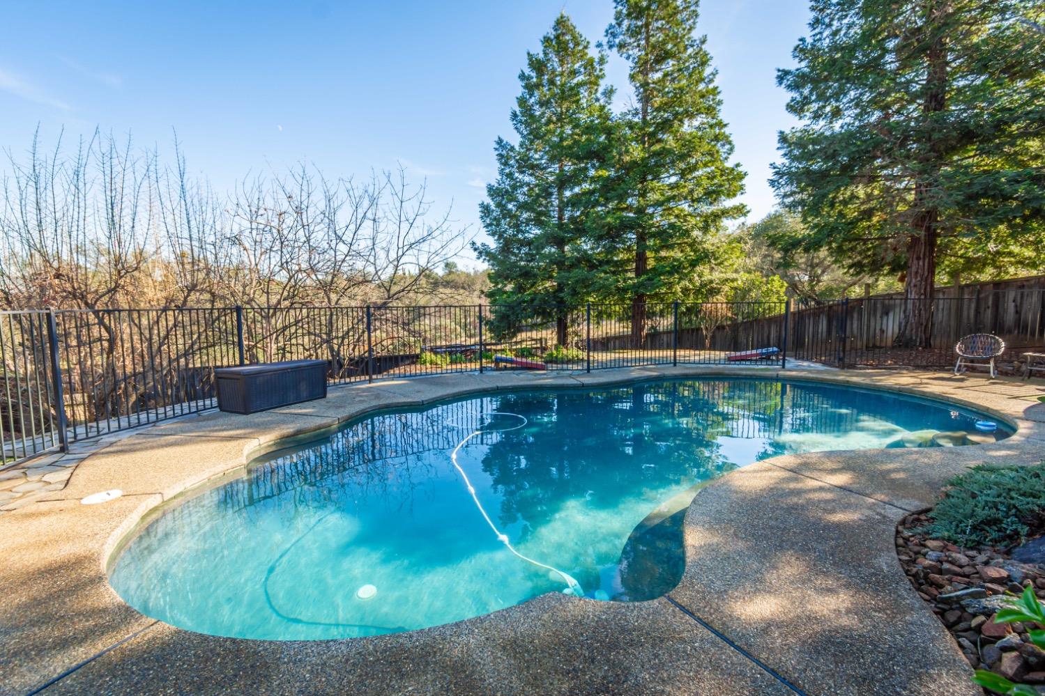 3265 Sandhurst Court