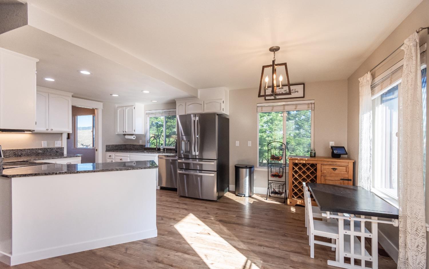 3265 Sandhurst Court