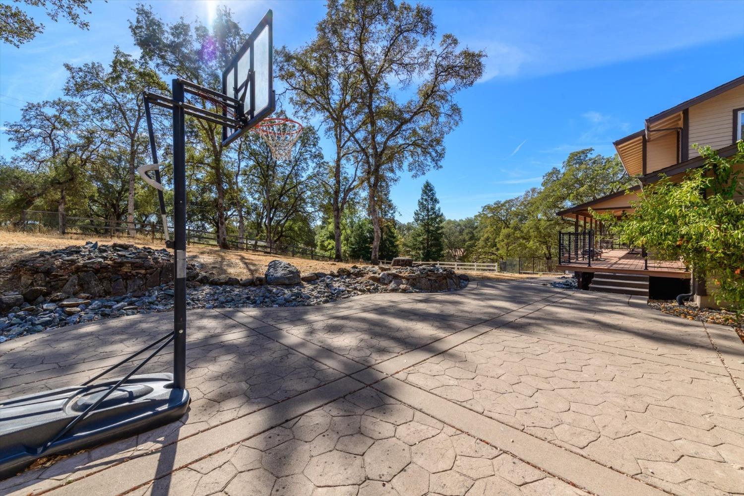 4701 Longview Road