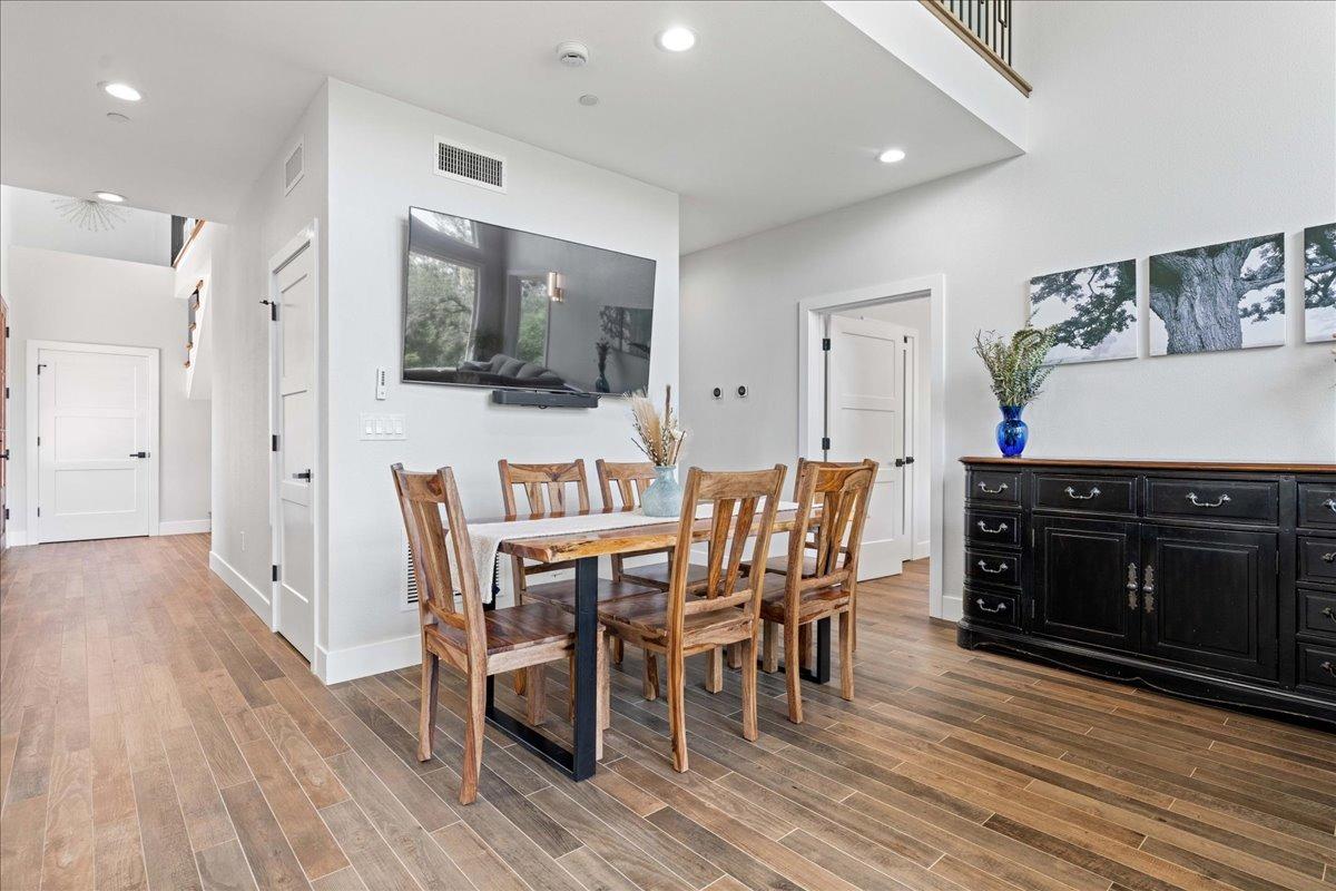 1508 Lomita Way
