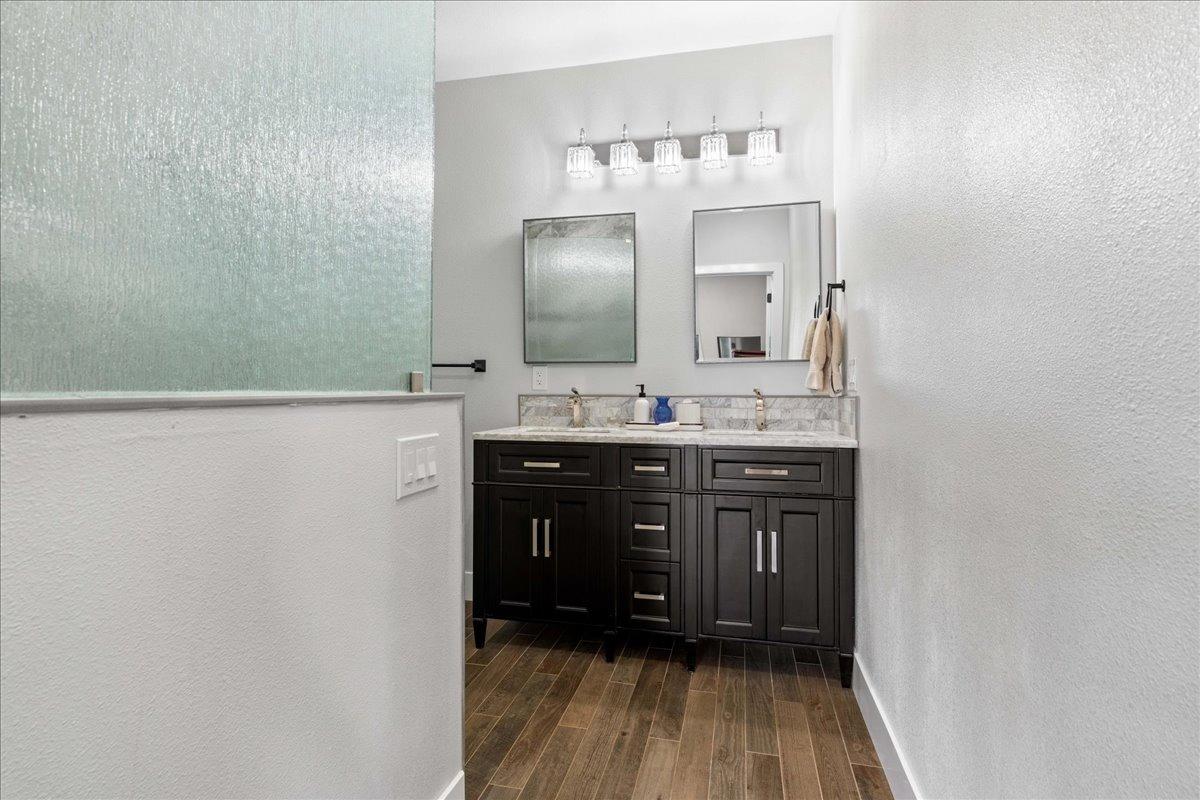 1508 Lomita Way