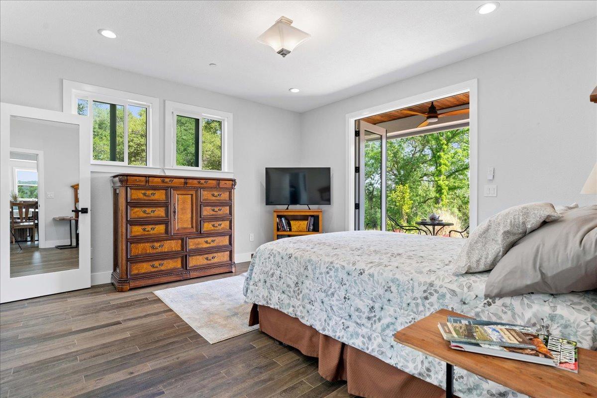 1508 Lomita Way