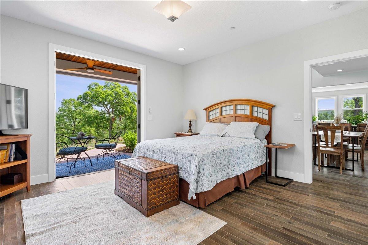1508 Lomita Way