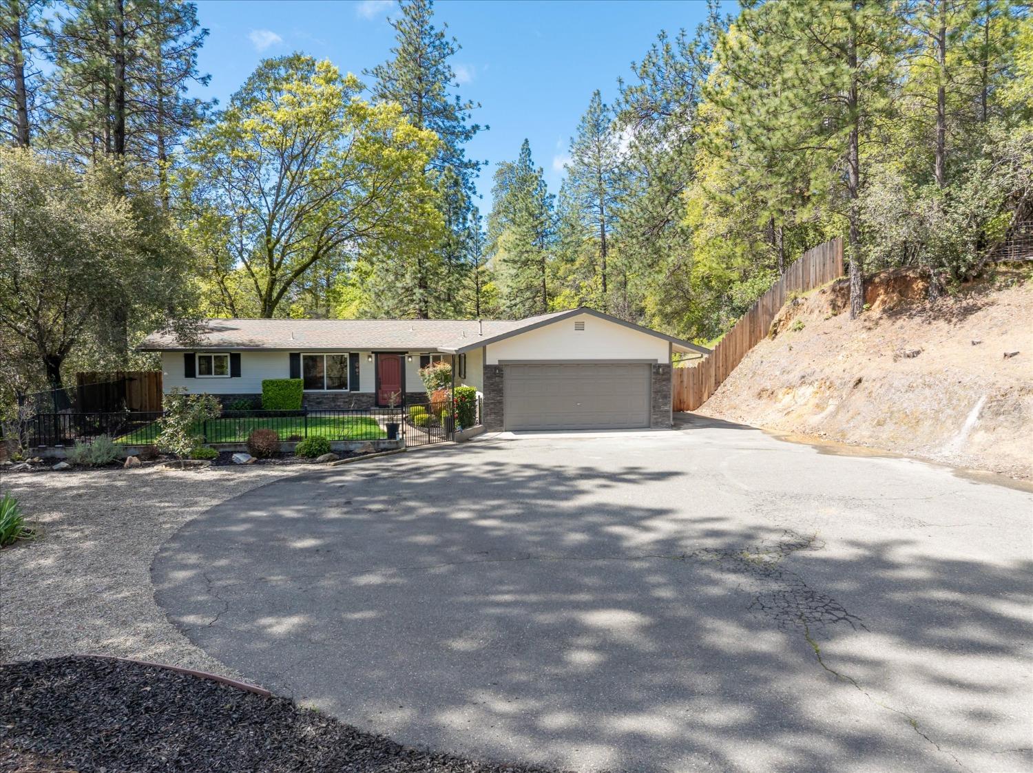 2574 Prescott Avenue