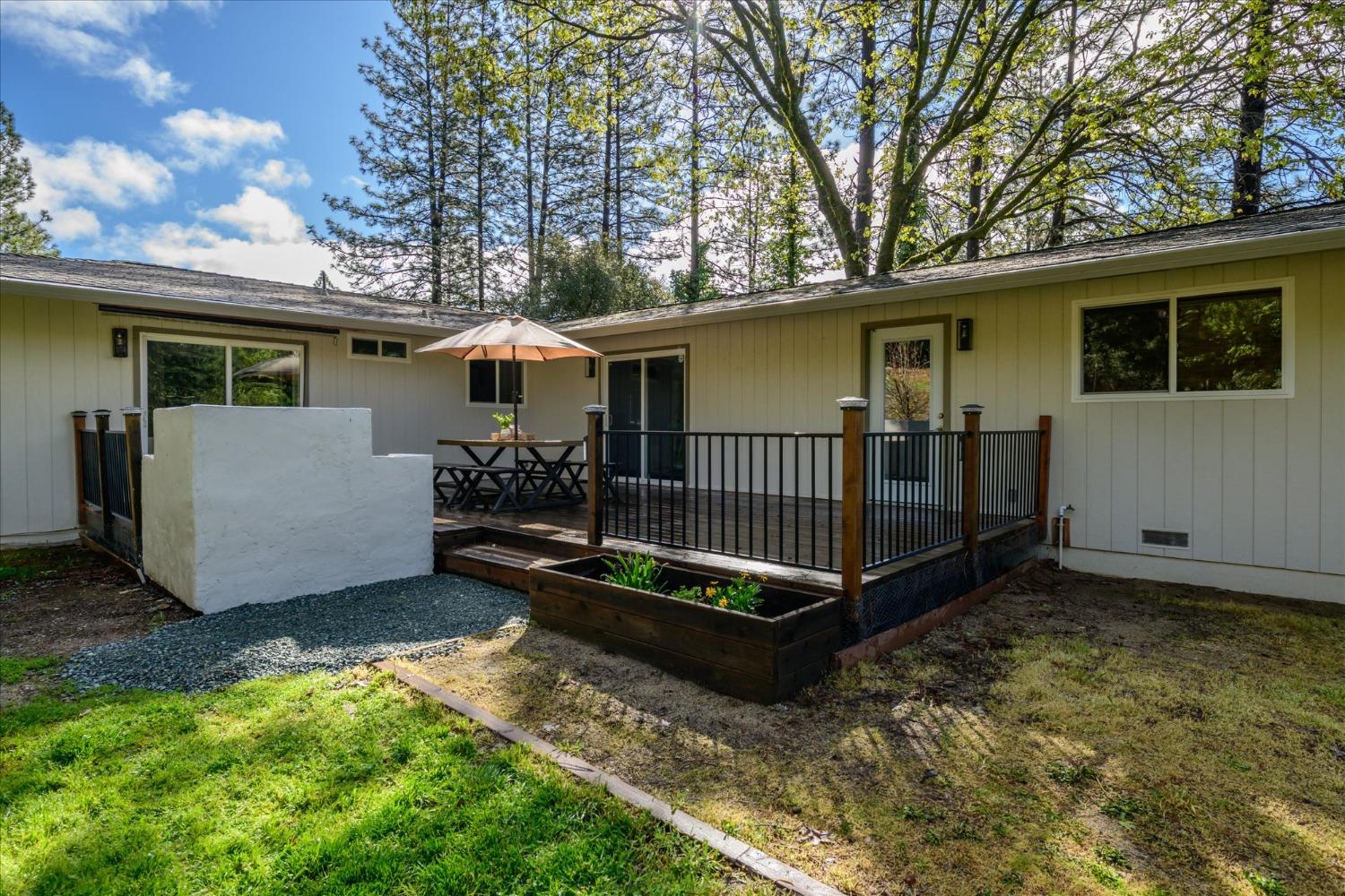 2574 Prescott Avenue