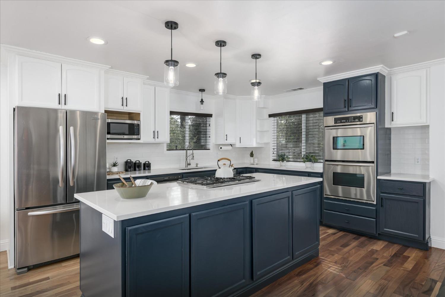 2574 Prescott Avenue