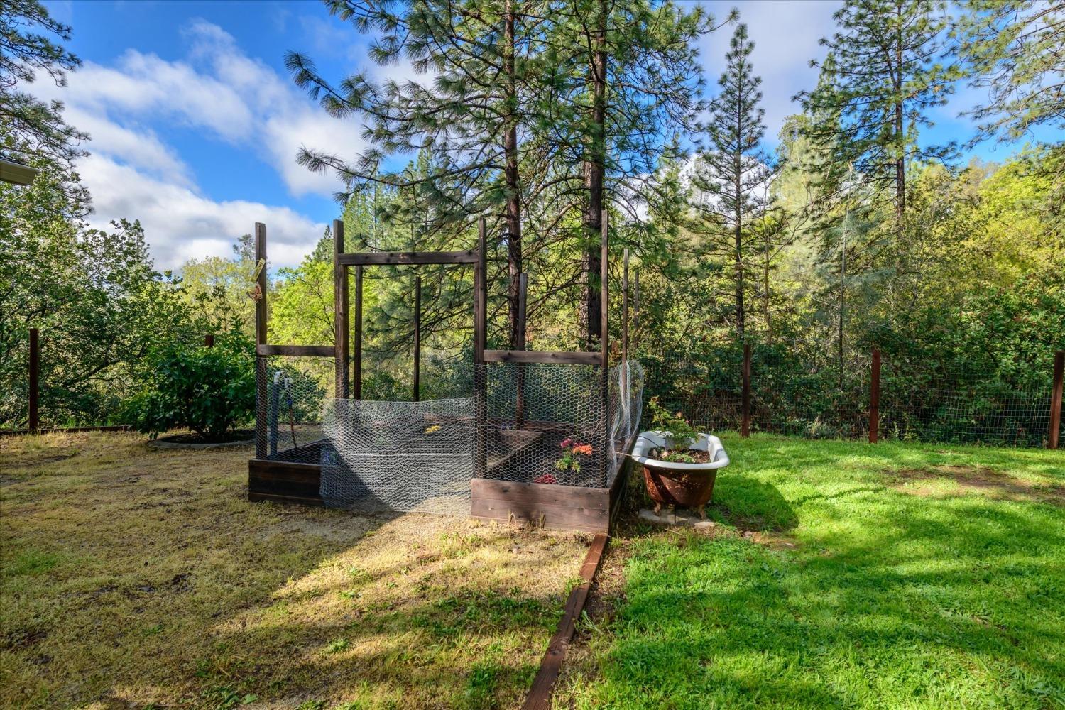 2574 Prescott Avenue