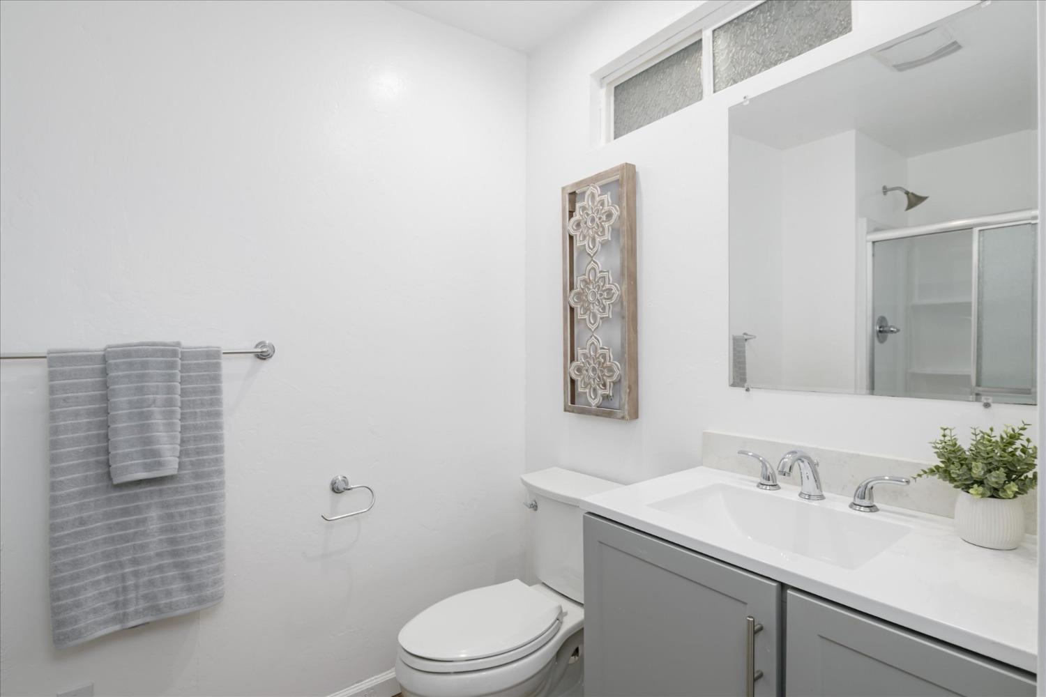 2574 Prescott Avenue