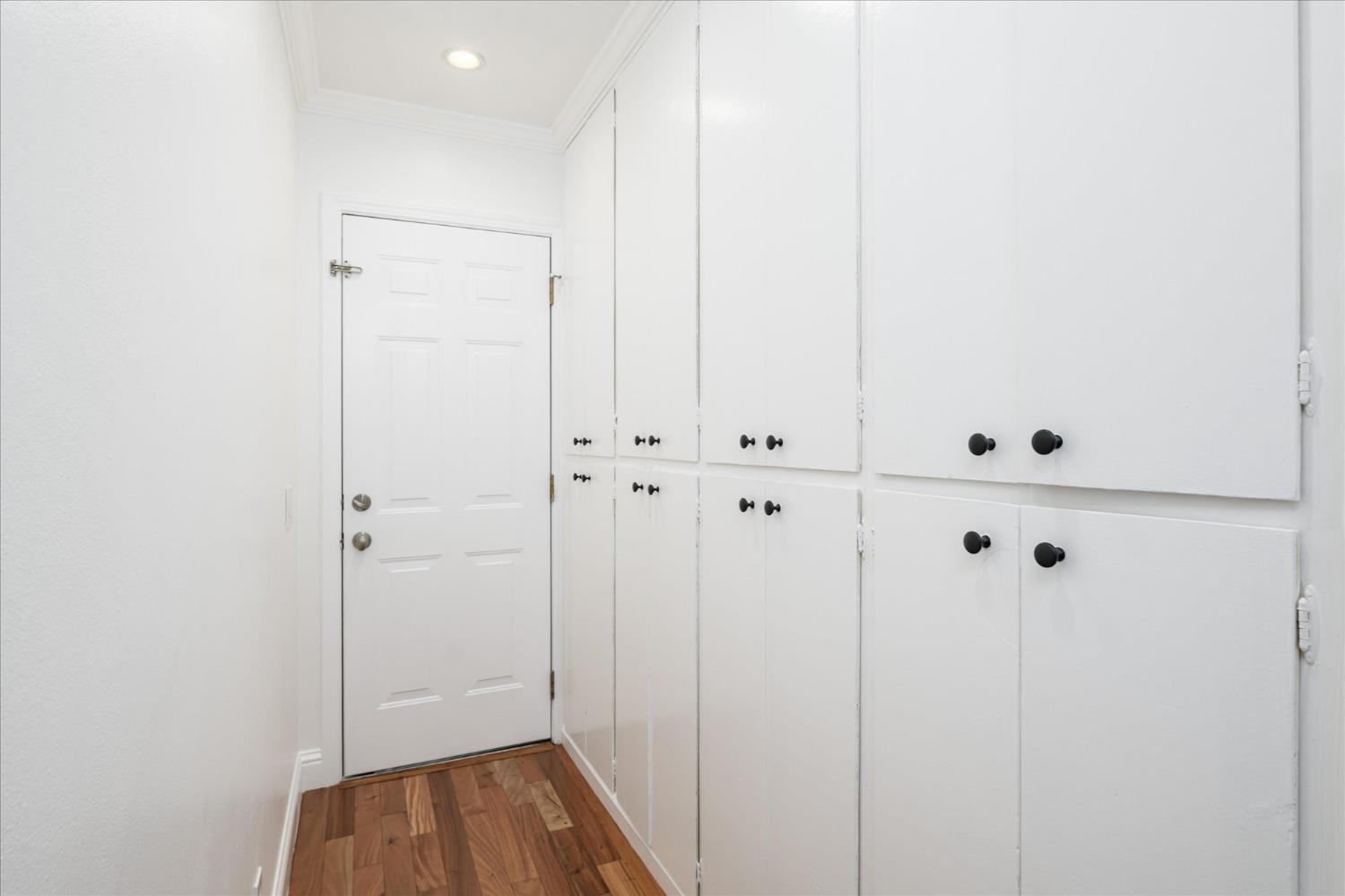 2574 Prescott Avenue