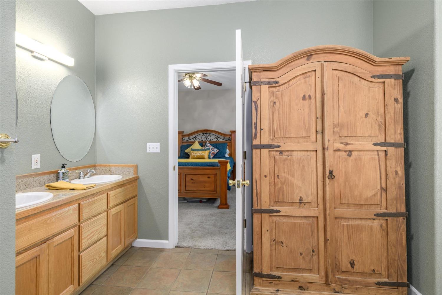 2760 Hawks Landing Court