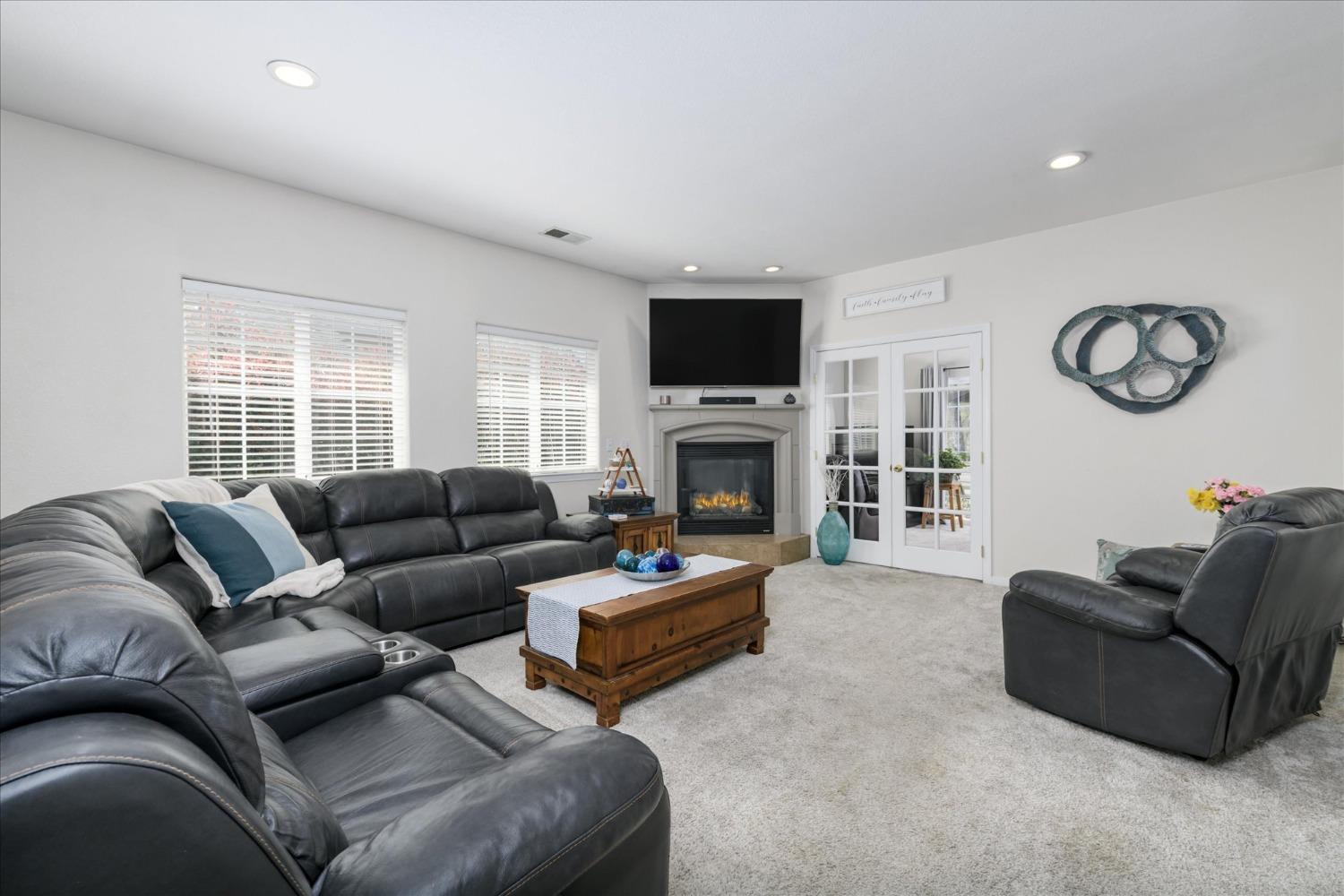 2760 Hawks Landing Court