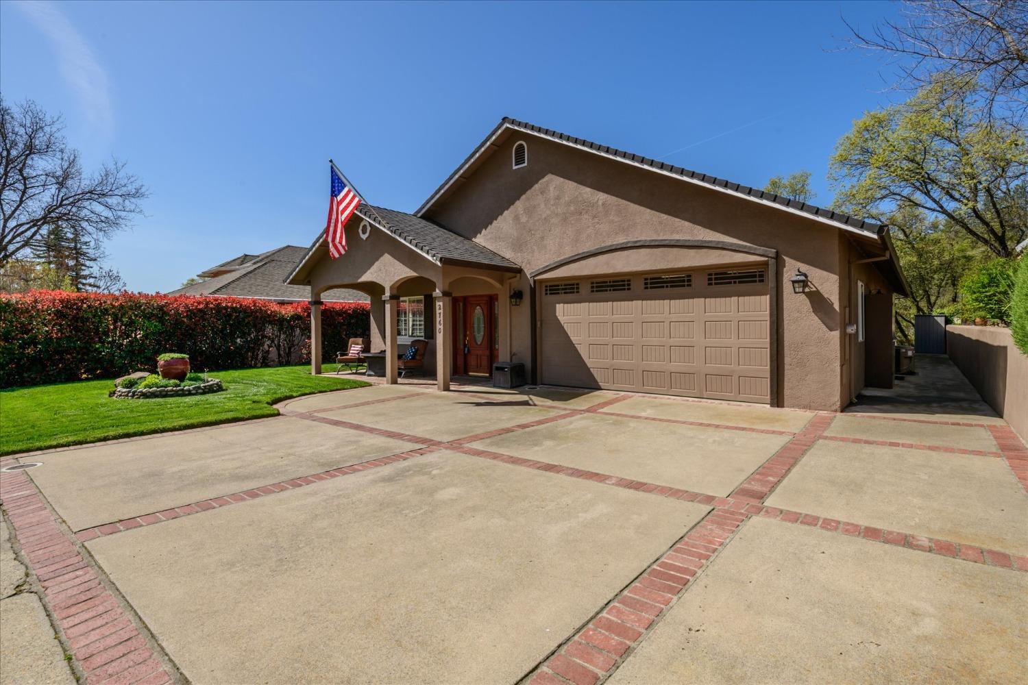 2760 Hawks Landing Court