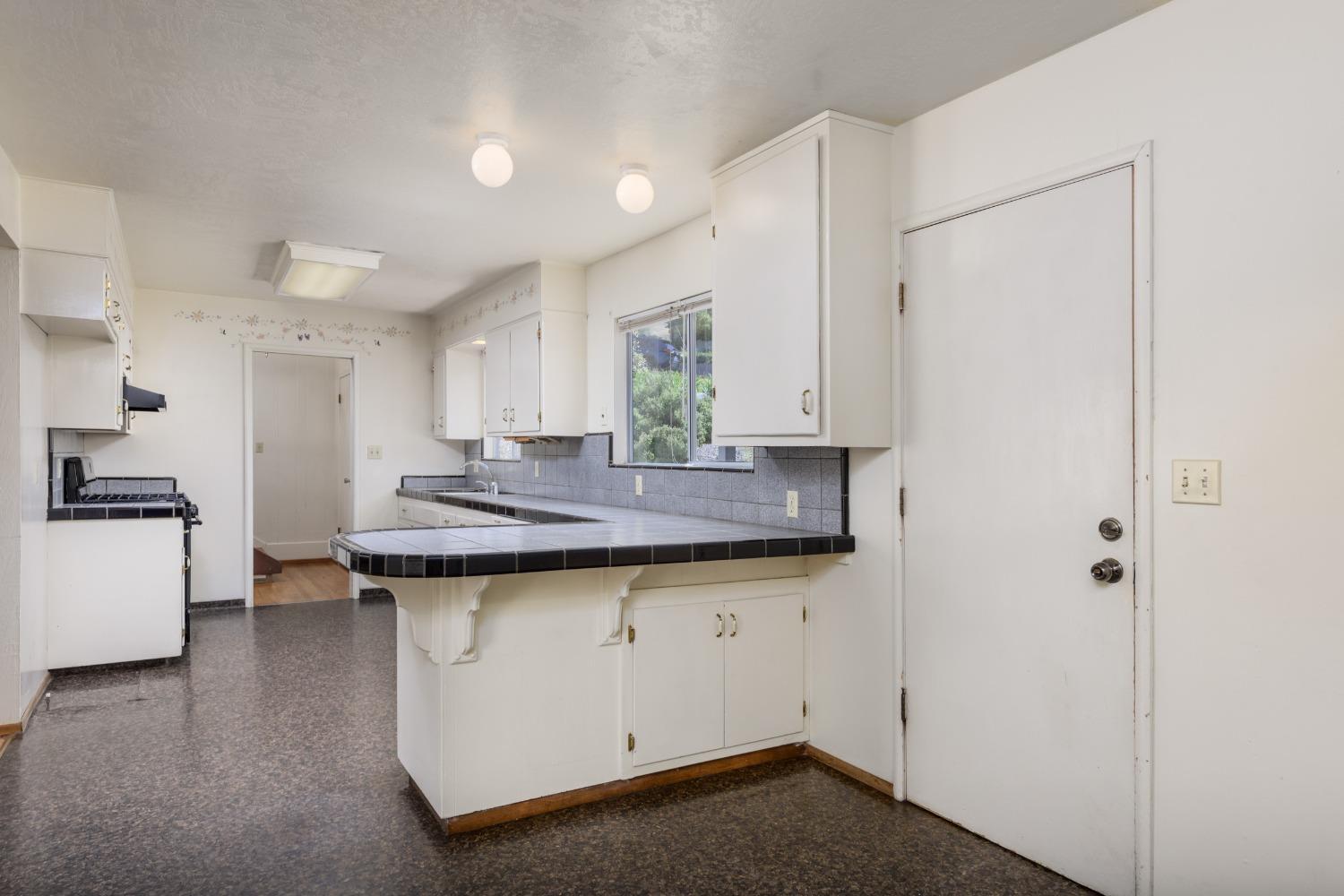 2820 Northridge Drive