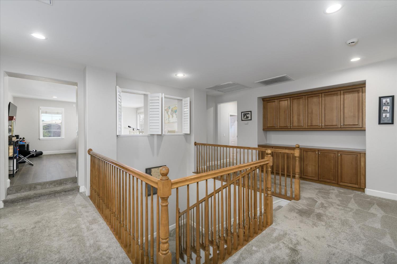 6154 Edgehill Drive