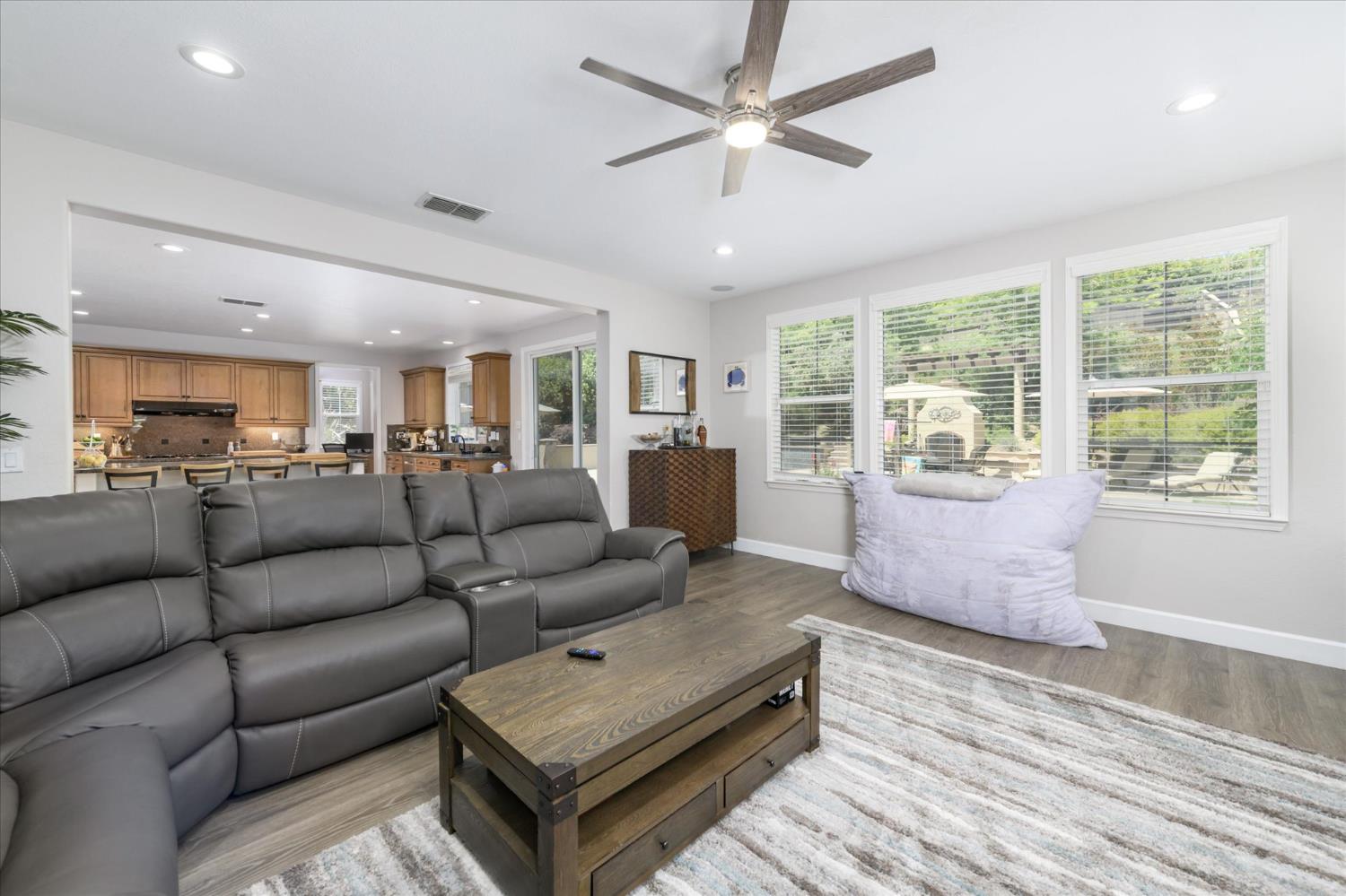 6154 Edgehill Drive